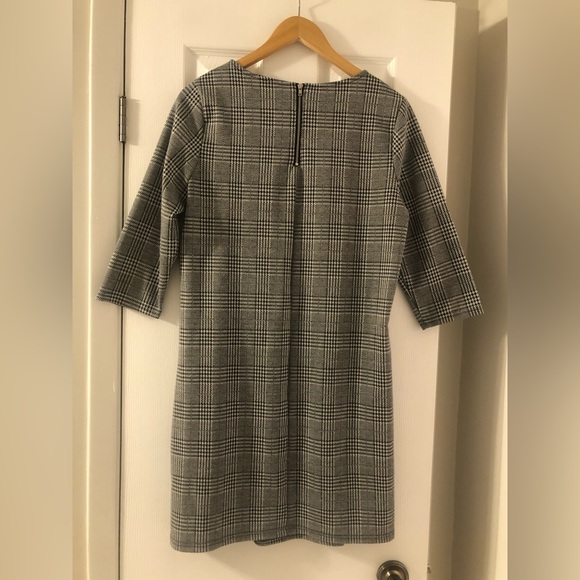 Checked Three Quarter Sleeve Dress - Picture 2 of 7